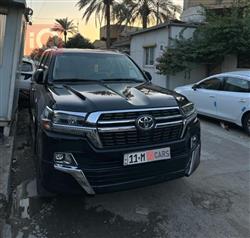 تۆیۆتا لاند کروزەر